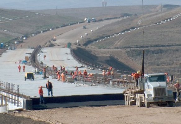 CNADNR: O autostradă Iaşi -Târgu Mureş este prea scumpă